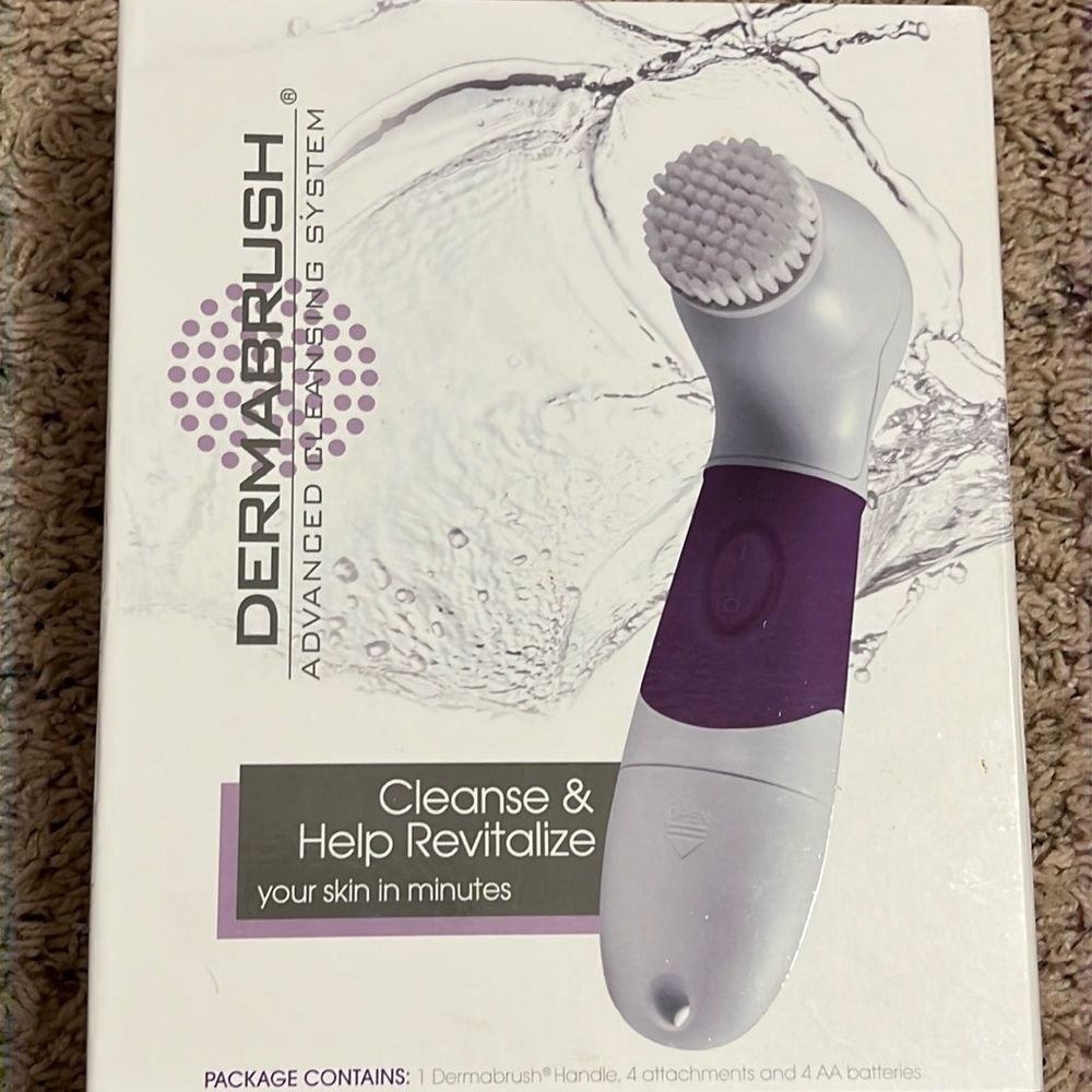 Dermabrush: Advance Cleaning System